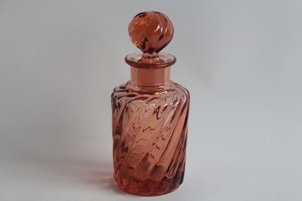 BACCARAT Flacon cristal rose Bambou torsadé